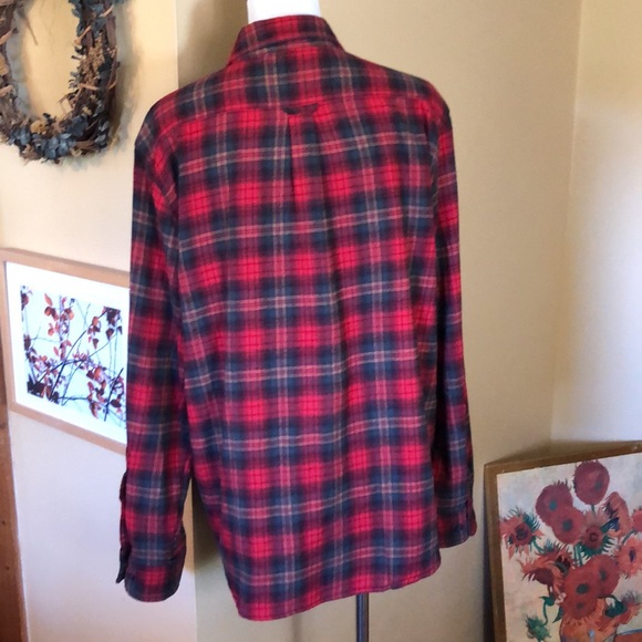 WOOLRICH size XL Classic plaid BARN CHORE shirt Soft 100% cotton Red Gray Button - Picture 6 of 15